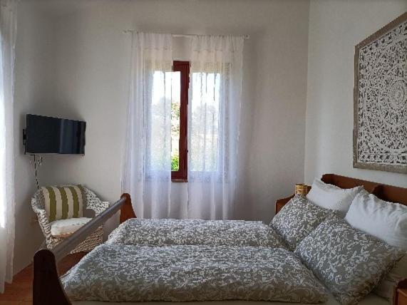Отель Casale Il Girasole Barbara Экстерьер фото
