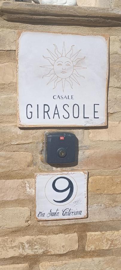 Отель Casale Il Girasole Barbara Экстерьер фото